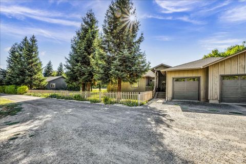 Photo of 14631 Kinley Drive, Healdsburg, CA 95448 (MLS # 325088183)