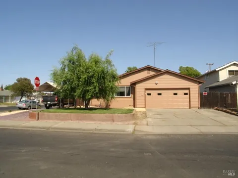 MLS: 325040632