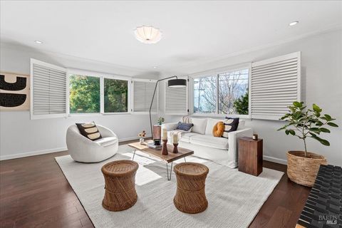 Photo of 841 Chamberlain Court, Mill Valley, CA 94941 (MLS # 326009706)