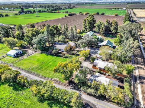 Photo of 7707 Serpa Lane, Dixon, CA 95620 (MLS # 325097461)