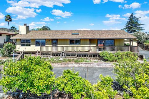 Photo of 1090 Blueridge Drive, Napa, CA 94558 (MLS # 326018751)