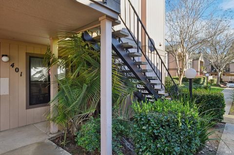 Photo of 1801 Marshall Road #401, Vacaville, CA 95687 (MLS # 326001060)