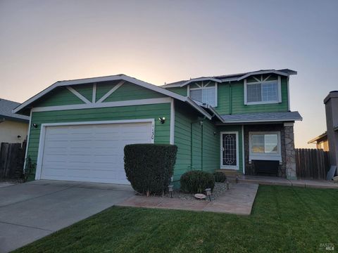Photo of 1130 Silk Oak Drive, Suisun City, CA 94585 (MLS # 326007388)