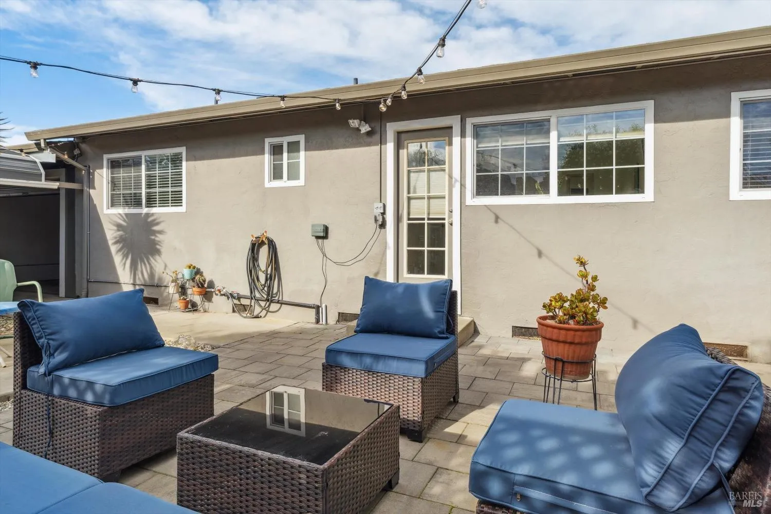 Napa, California 94559, United States, 3 Bedrooms Bedrooms, ,2 BathroomsBathrooms,Residential,Pending,19933