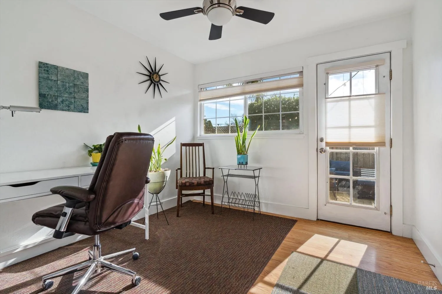 Napa, California 94559, United States, 3 Bedrooms Bedrooms, ,2 BathroomsBathrooms,Residential,Pending,19933