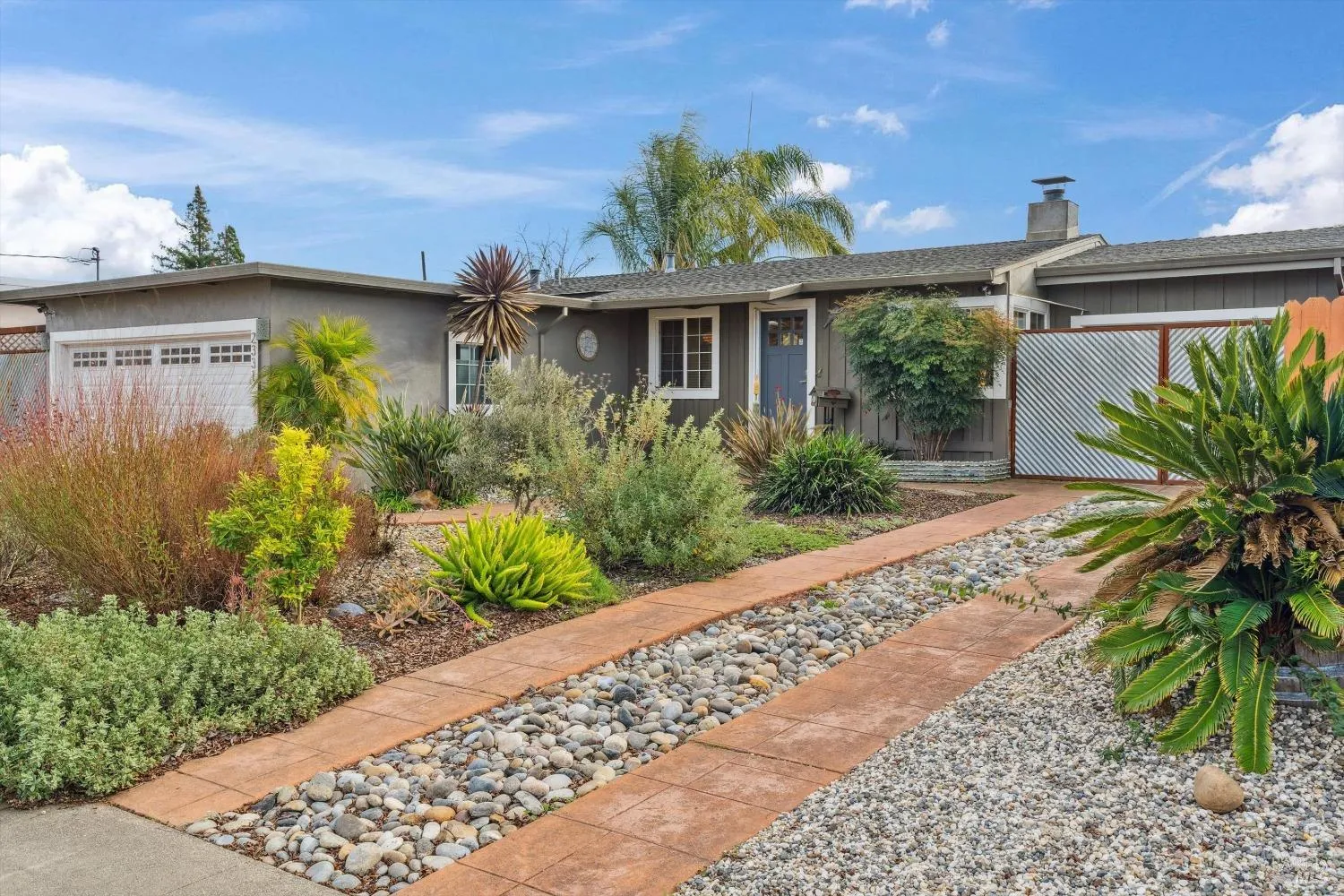 Napa, California 94559, United States, 3 Bedrooms Bedrooms, ,2 BathroomsBathrooms,Residential,Pending,19933