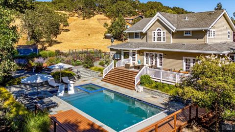Photo of 2980 Warm Springs Road, Glen Ellen, CA 95442 (MLS # 325065108)