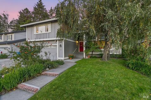 Photo of 6190 San Gabriel Place, Rohnert Park, CA 94928 (MLS # 325095220)