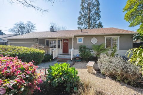 Photo of 311 Las Flores Avenue, San Rafael, CA 94903 (MLS # 326007714)