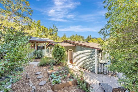 Photo of 9410 Westside Road, Forestville, CA 95436 (MLS # 325068722)