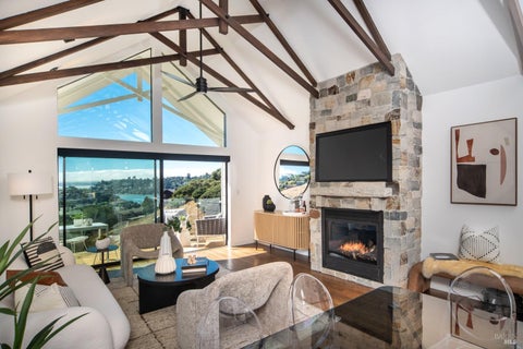 Featured picture for the property 324071677