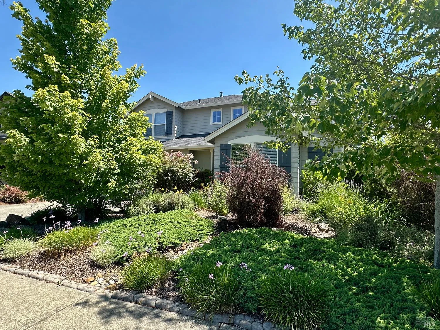 Cloverdale, California 95425, United States, 4 Bedrooms Bedrooms, ,3 BathroomsBathrooms,Residential,Active,141573