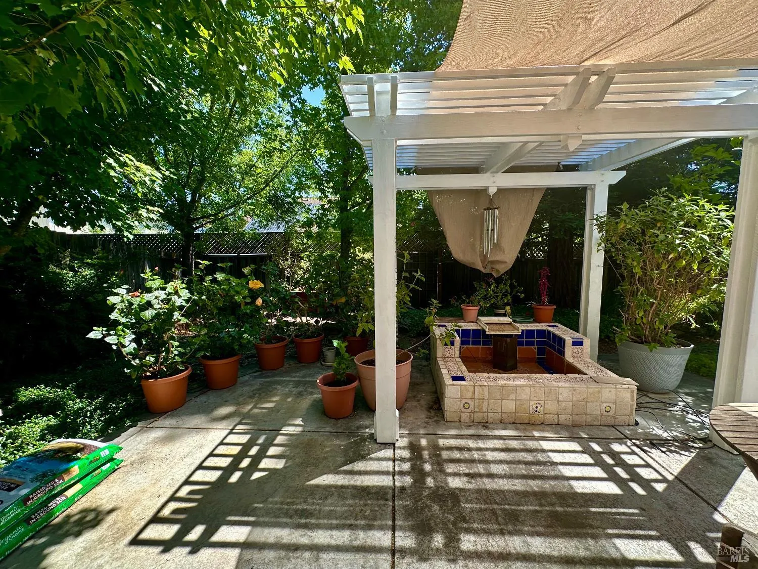 Cloverdale, California 95425, United States, 4 Bedrooms Bedrooms, ,3 BathroomsBathrooms,Residential,Active,141573