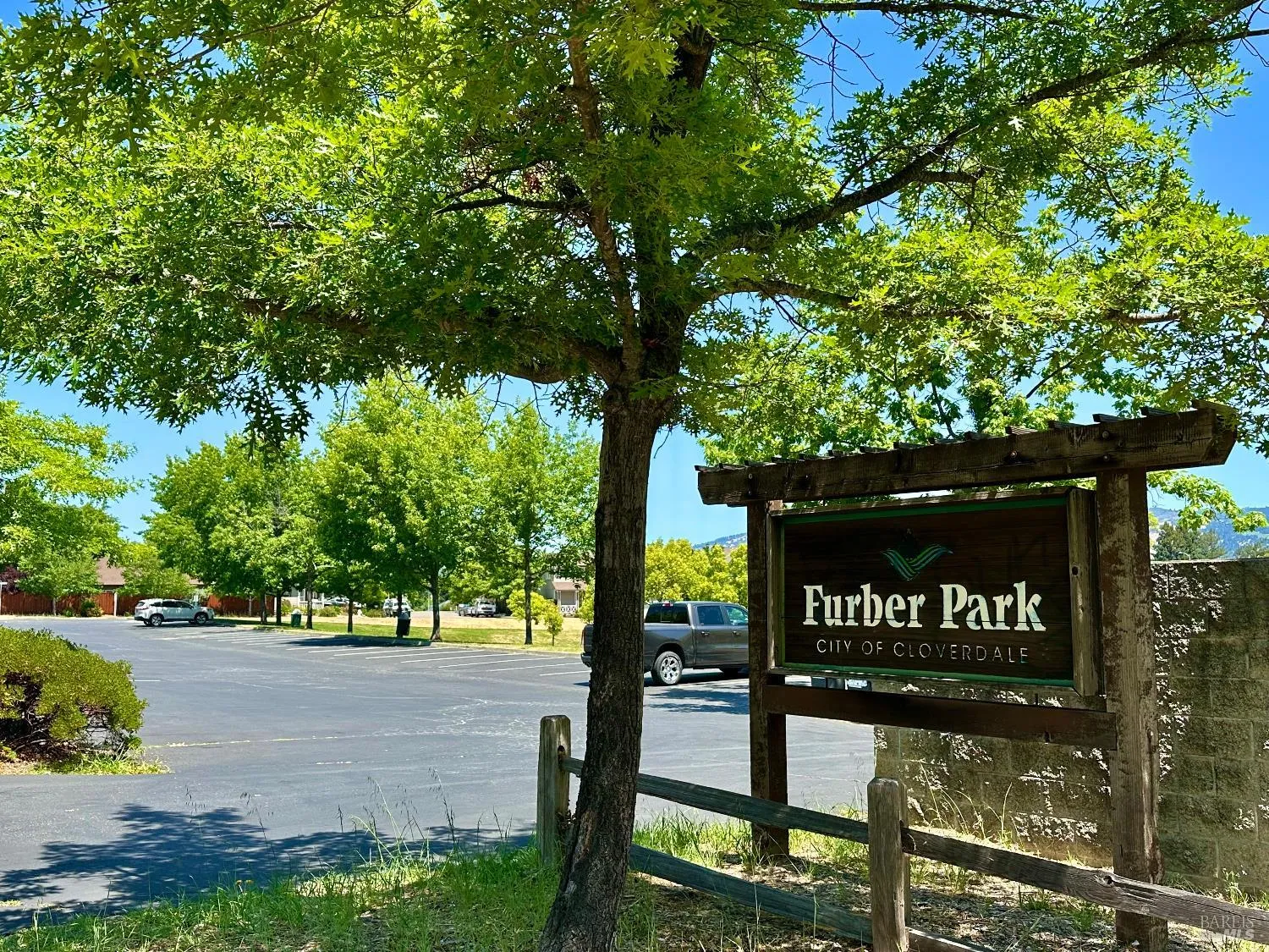 Cloverdale, California 95425, United States, 4 Bedrooms Bedrooms, ,3 BathroomsBathrooms,Residential,Active,141573