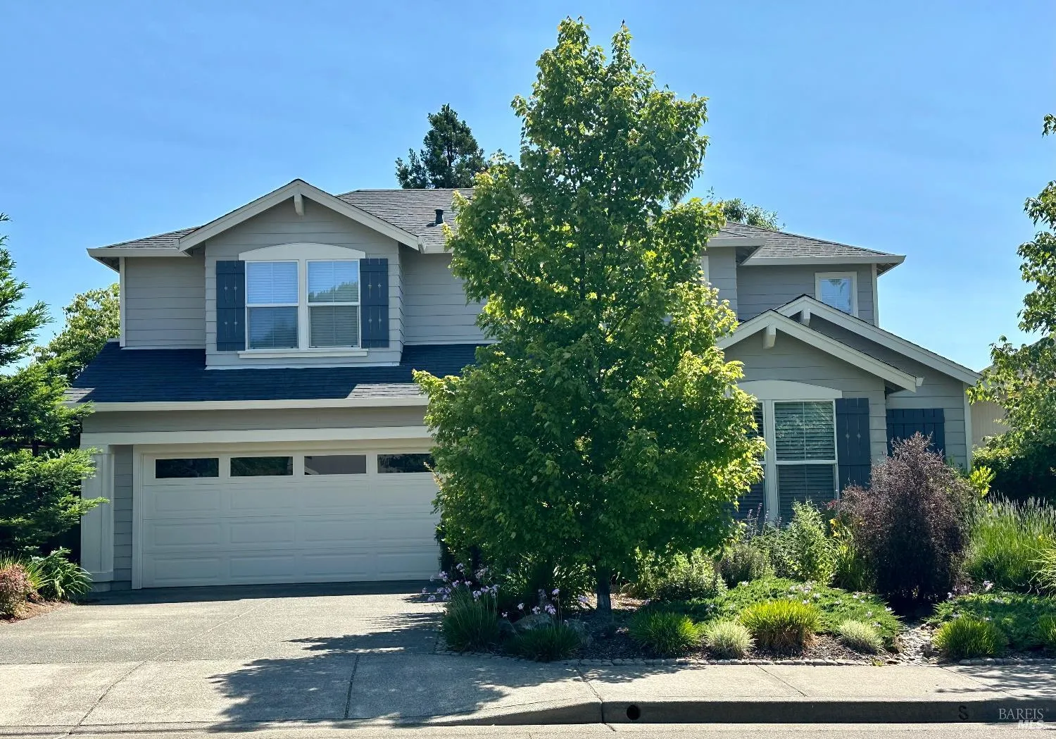 Cloverdale, California 95425, United States, 4 Bedrooms Bedrooms, ,3 BathroomsBathrooms,Residential,Active,141573