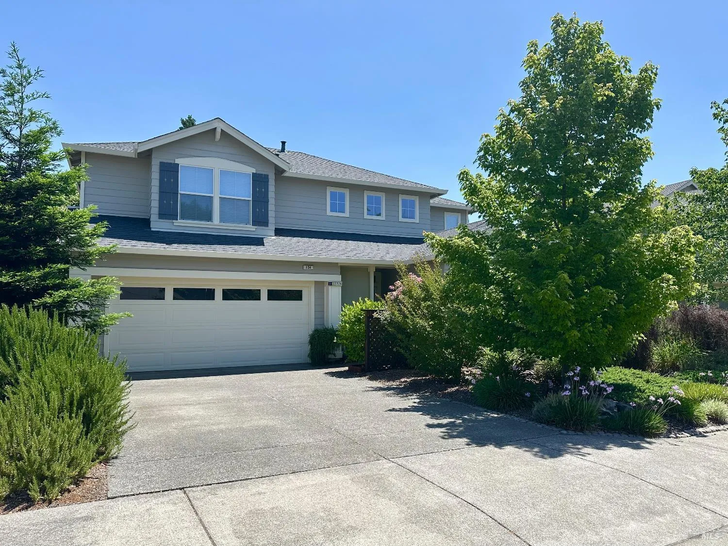 Cloverdale, California 95425, United States, 4 Bedrooms Bedrooms, ,3 BathroomsBathrooms,Residential,Active,141573