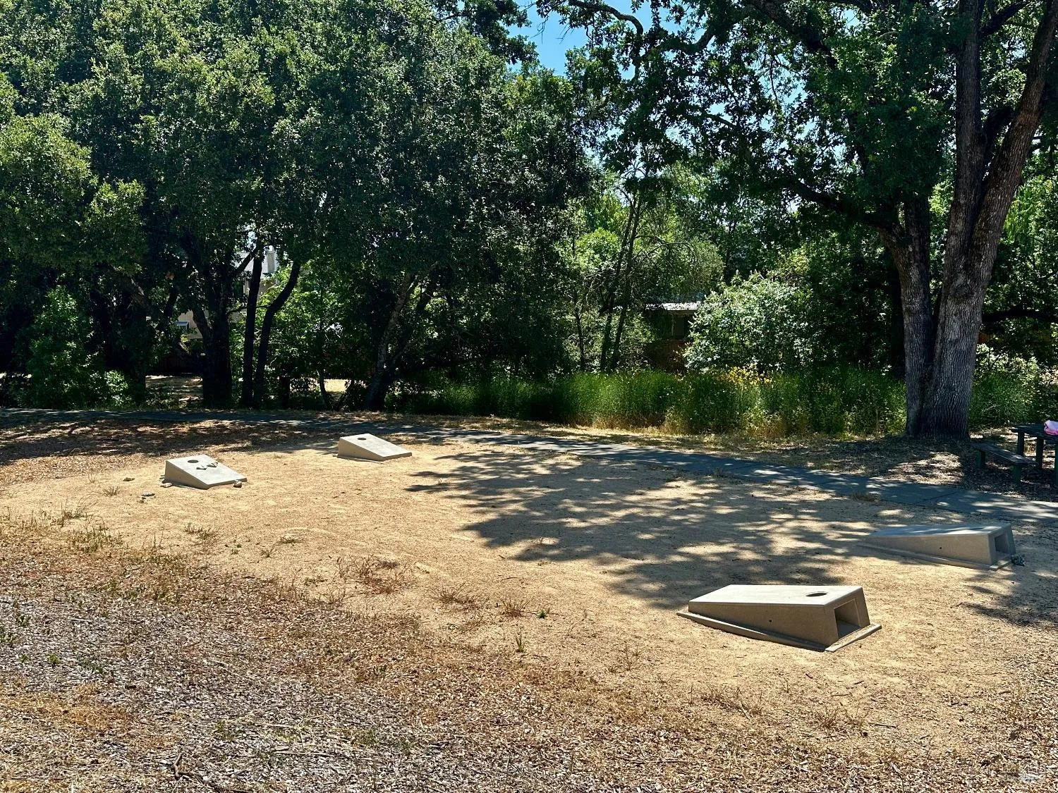 Cloverdale, California 95425, United States, 4 Bedrooms Bedrooms, ,3 BathroomsBathrooms,Residential,Active,141573