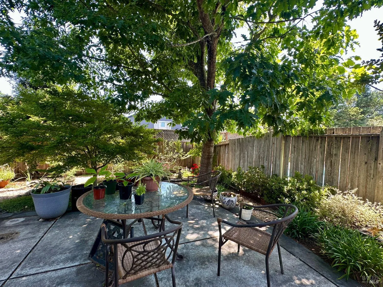 Cloverdale, California 95425, United States, 4 Bedrooms Bedrooms, ,3 BathroomsBathrooms,Residential,Active,141573