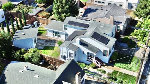 Photo of 1457 Alabama Street #1457a, Vallejo, CA 94590 (MLS # 325103045)