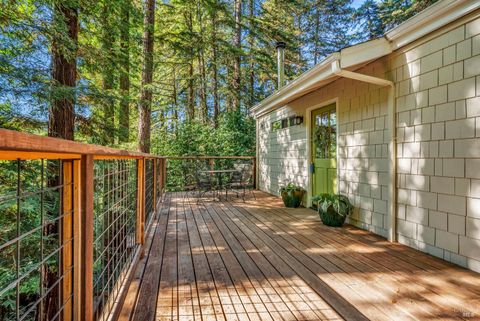 Photo of 10864 Ogburn Lane, Forestville, CA 95436 (MLS # 325079338)
