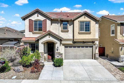 Photo of 4538 Paseo Drive, Fairfield, CA 94534 (MLS # 325064235)