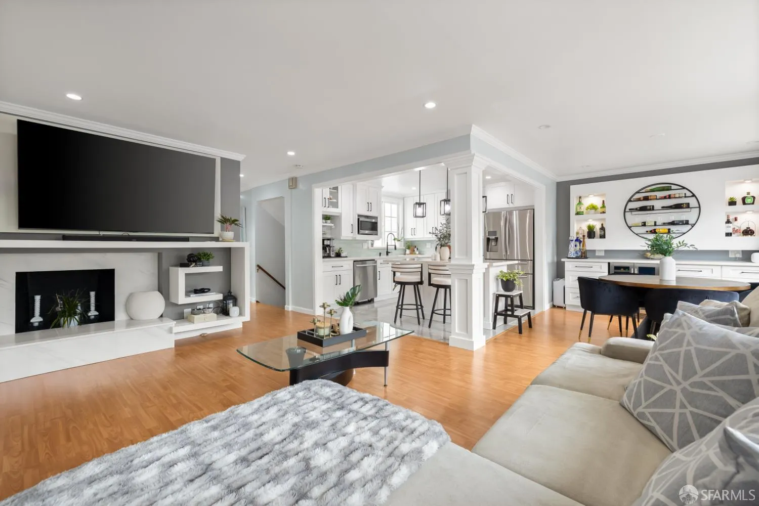 Daly City, California 94014, United States, 4 Bedrooms Bedrooms, ,3 BathroomsBathrooms,Residential,Active,213982