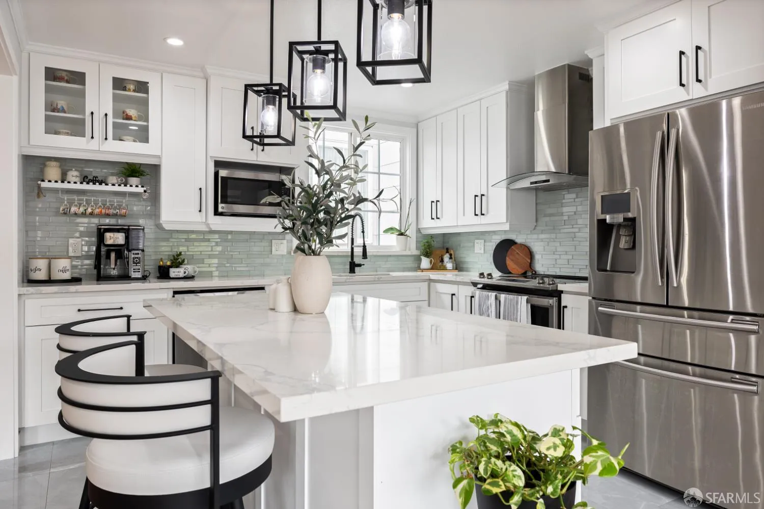 Daly City, California 94014, United States, 4 Bedrooms Bedrooms, ,3 BathroomsBathrooms,Residential,Active,213982