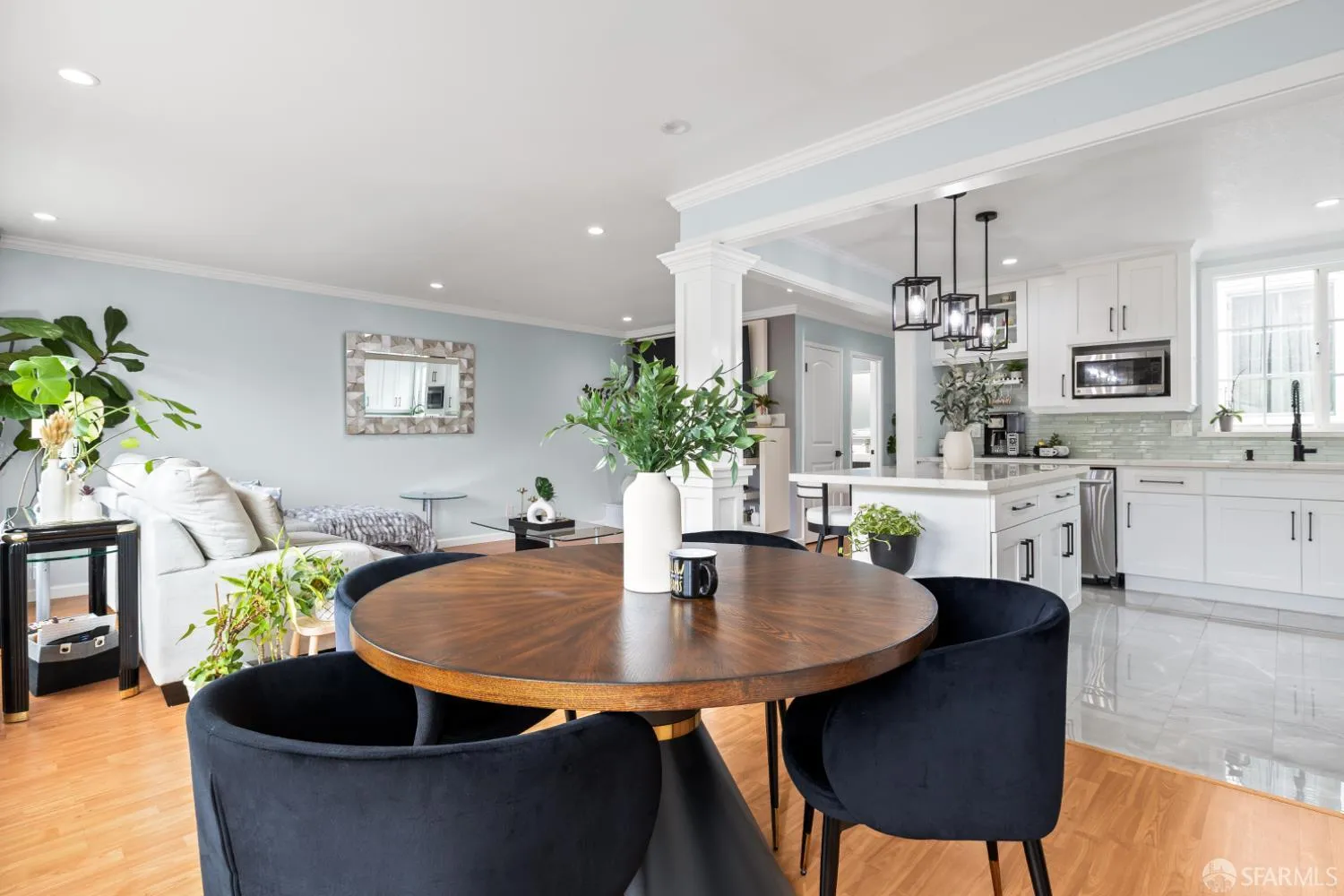 Daly City, California 94014, United States, 4 Bedrooms Bedrooms, ,3 BathroomsBathrooms,Residential,Active,213982