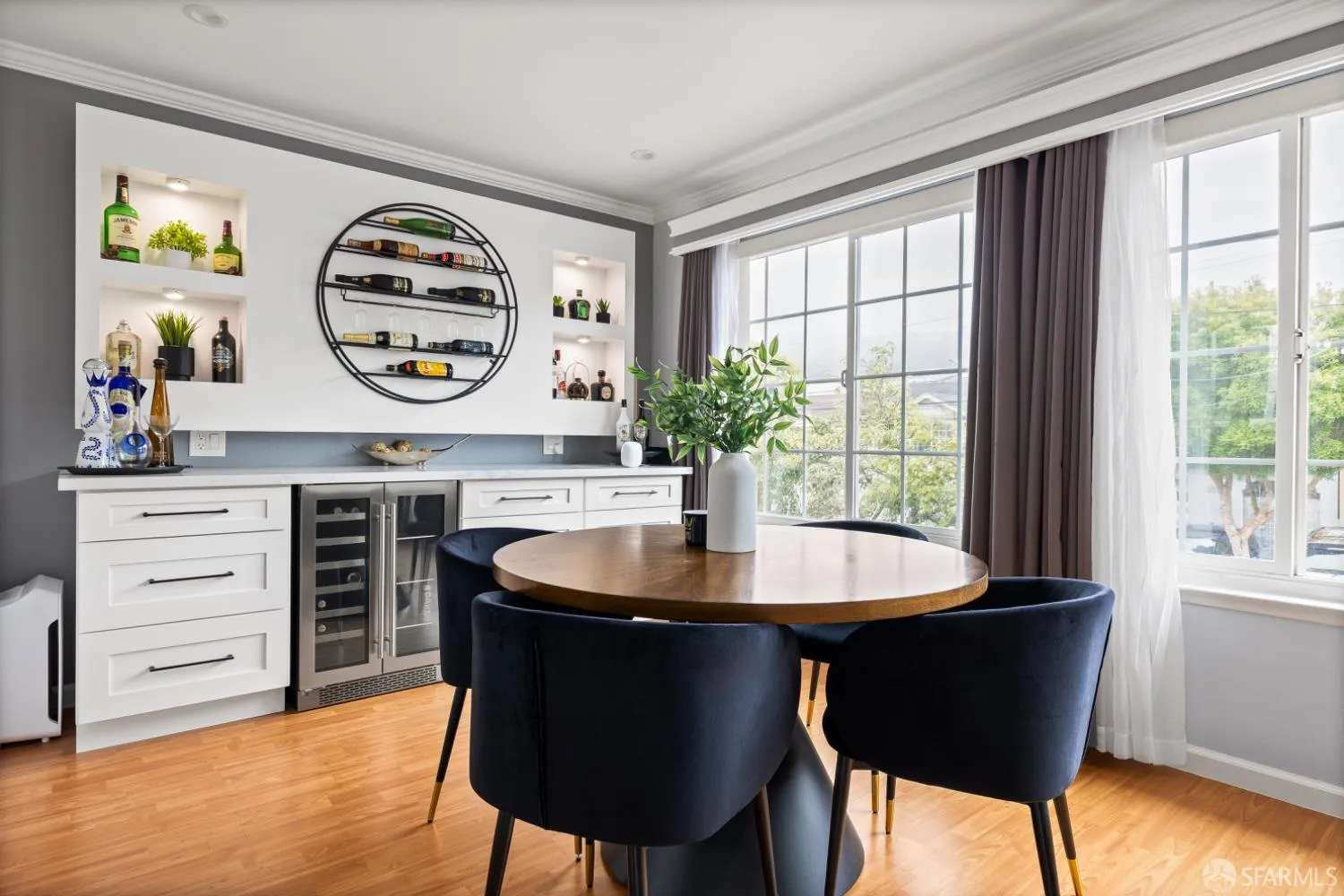 Daly City, California 94014, United States, 4 Bedrooms Bedrooms, ,3 BathroomsBathrooms,Residential,Active,213982