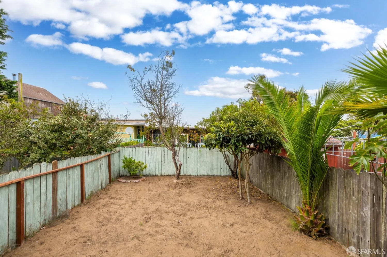 Daly City, California 94014, United States, 4 Bedrooms Bedrooms, ,3 BathroomsBathrooms,Residential,Active,213982