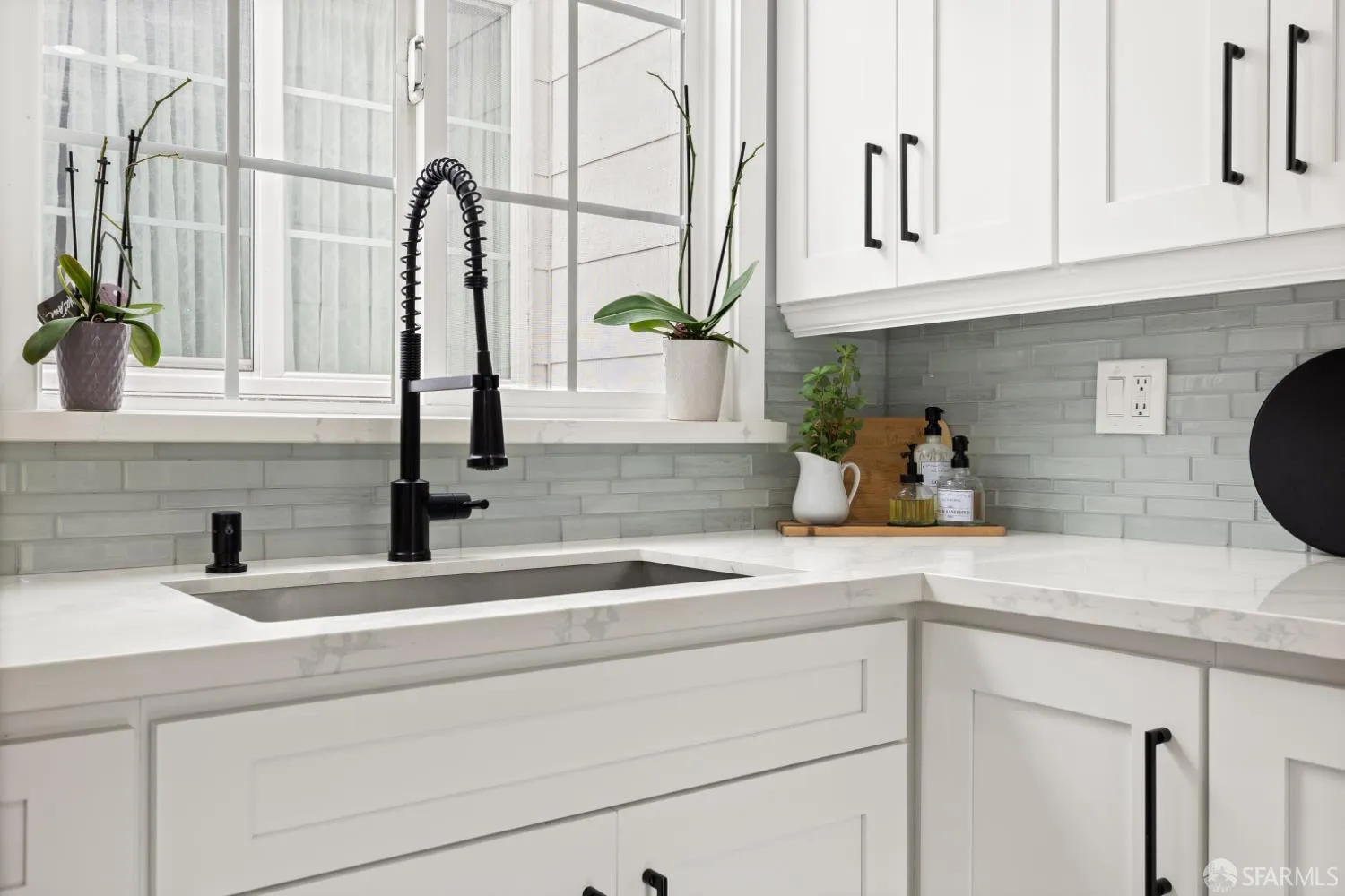 Daly City, California 94014, United States, 4 Bedrooms Bedrooms, ,3 BathroomsBathrooms,Residential,Active,213982