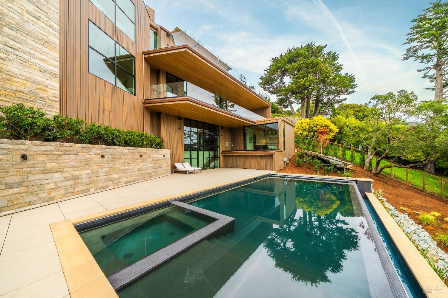 1 Blanding Lane