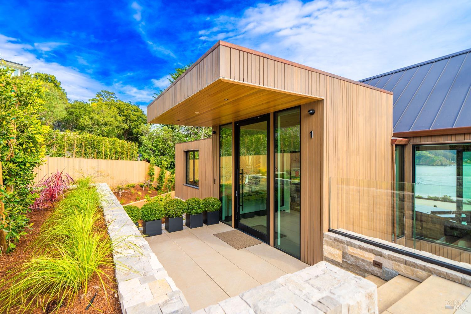 1 Blanding Lane