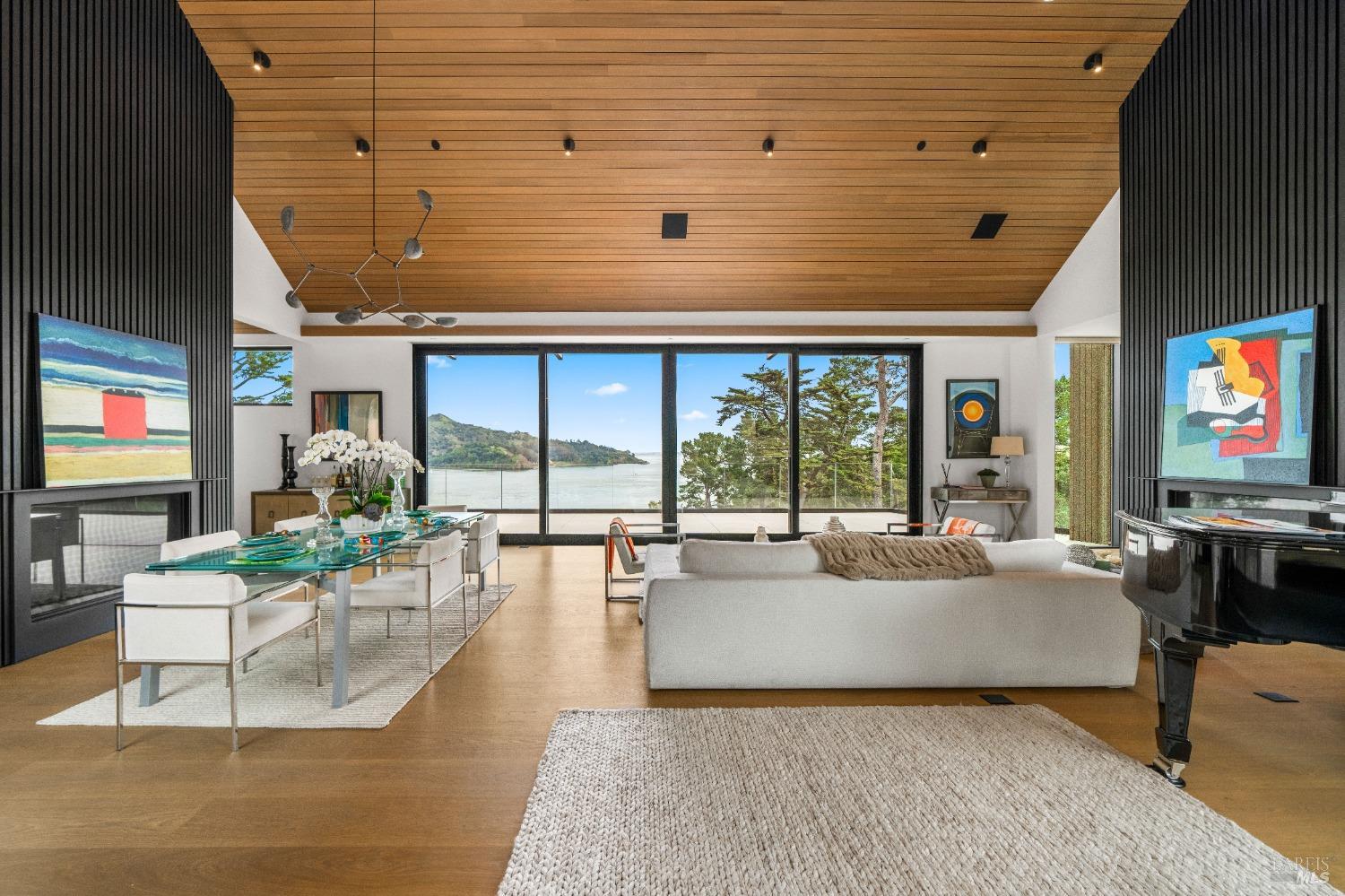 1 Blanding Lane

                                                                             Belvedere                                

                                    , CA - $29,900,000