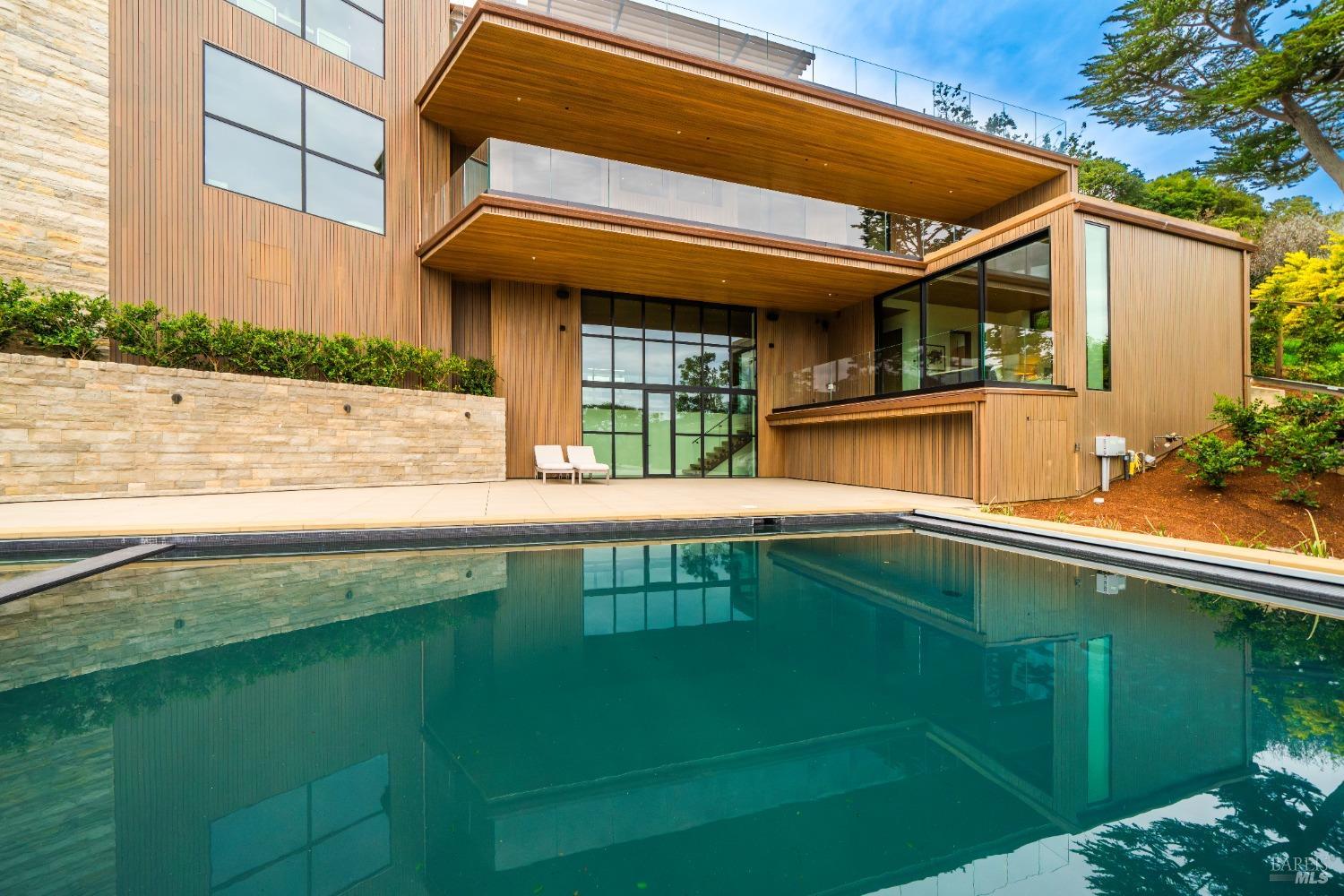 1 Blanding Lane