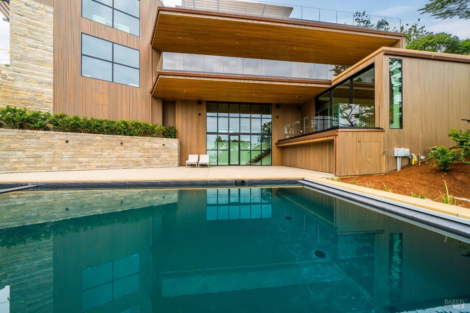 1 Blanding Lane