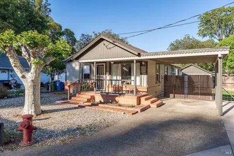 427 N Dora Street, Ukiah, CA 95482 - MLS#: 325034234