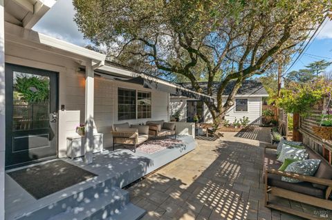 Photo of 605 Calle Del Monte, Sonoma, CA 95476 (MLS # 326010588)