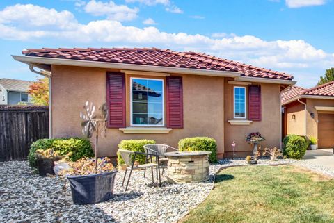 Photo of 5277 Shumway Place, Fairfield, CA 94533 (MLS # 325084150) Photo of 5277 Shumway Place, Fairfield, CA 94533 (MLS # 325084150)