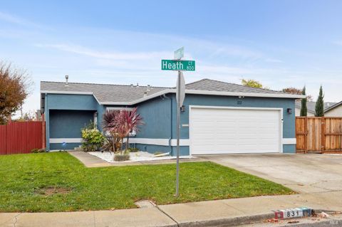 Photo of 831 Heath Court, Fairfield, CA 94533 (MLS # 325103673)