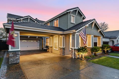 Photo of 1366 Birdie Drive, Windsor, CA 95492 (MLS # 326010187)