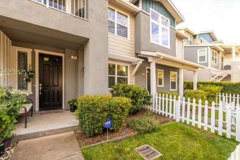 Photo of 111 Firefly Lane, Napa, CA 94558 (MLS # 325091497)