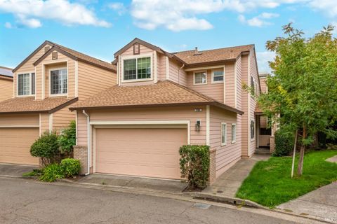 Photo of 906 Woodlake Drive, Santa Rosa, CA 95405 (MLS # 325090027)