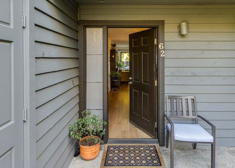 Photo of 62 Cypress Place, Sausalito, CA 94965 (MLS # 325061875)