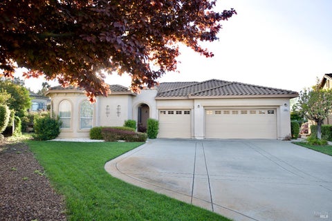 Photo of 561 Western Hills Drive, Rio Vista, CA 94571 (MLS # 326023039)