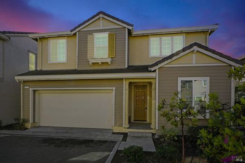 Photo of 2008 Karen Place, Rohnert Park, CA 94928 (MLS # 325094191)