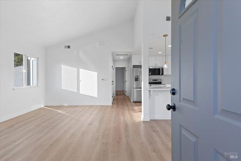 Photo of 6838 Avenida Cala, Rohnert Park, CA 94928 (MLS # 325099495)