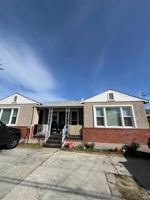 MLS: 325027263