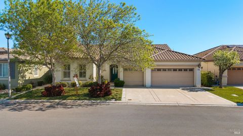 Photo of 210 Magnolia Drive, Rio Vista, CA 94571 (MLS # 326021629)