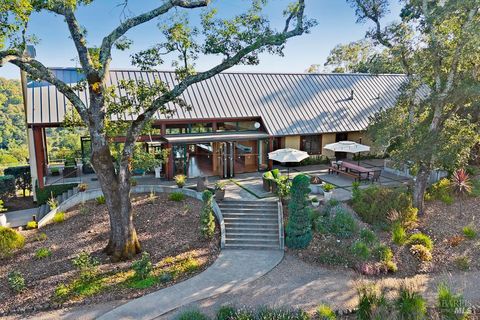 Photo of 4310 W Sausal Lane, Healdsburg, CA 95448 (MLS # 325055883)